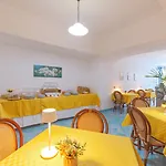 Отель Poggio Del Sole Форио