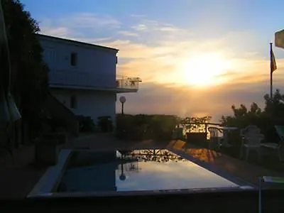 Отель Poggio Del Sole Форио