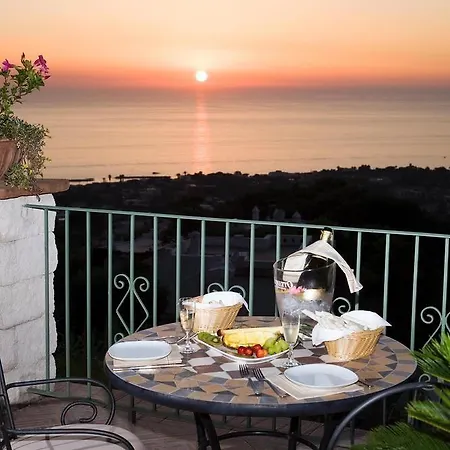 Ξενοδοχείο Poggio Del Sole 3*