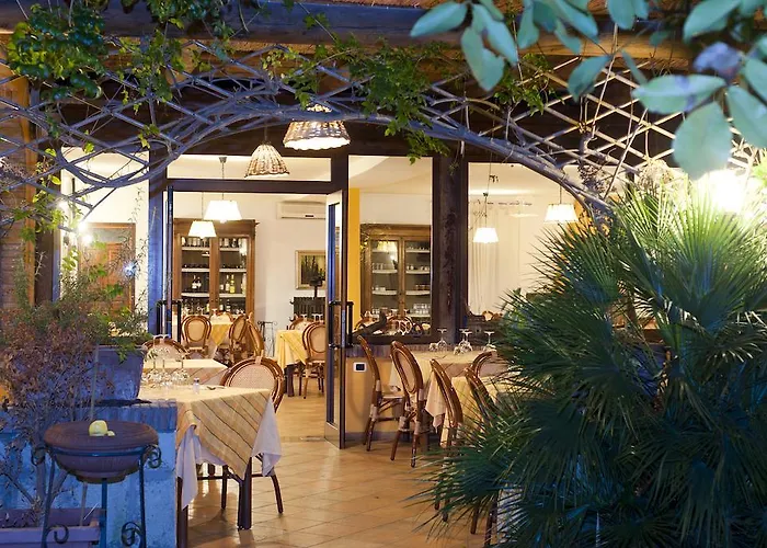 Poggio Del Sole فندق 3*
