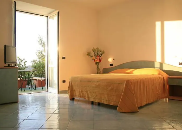 Poggio Del Sole فندق 3*